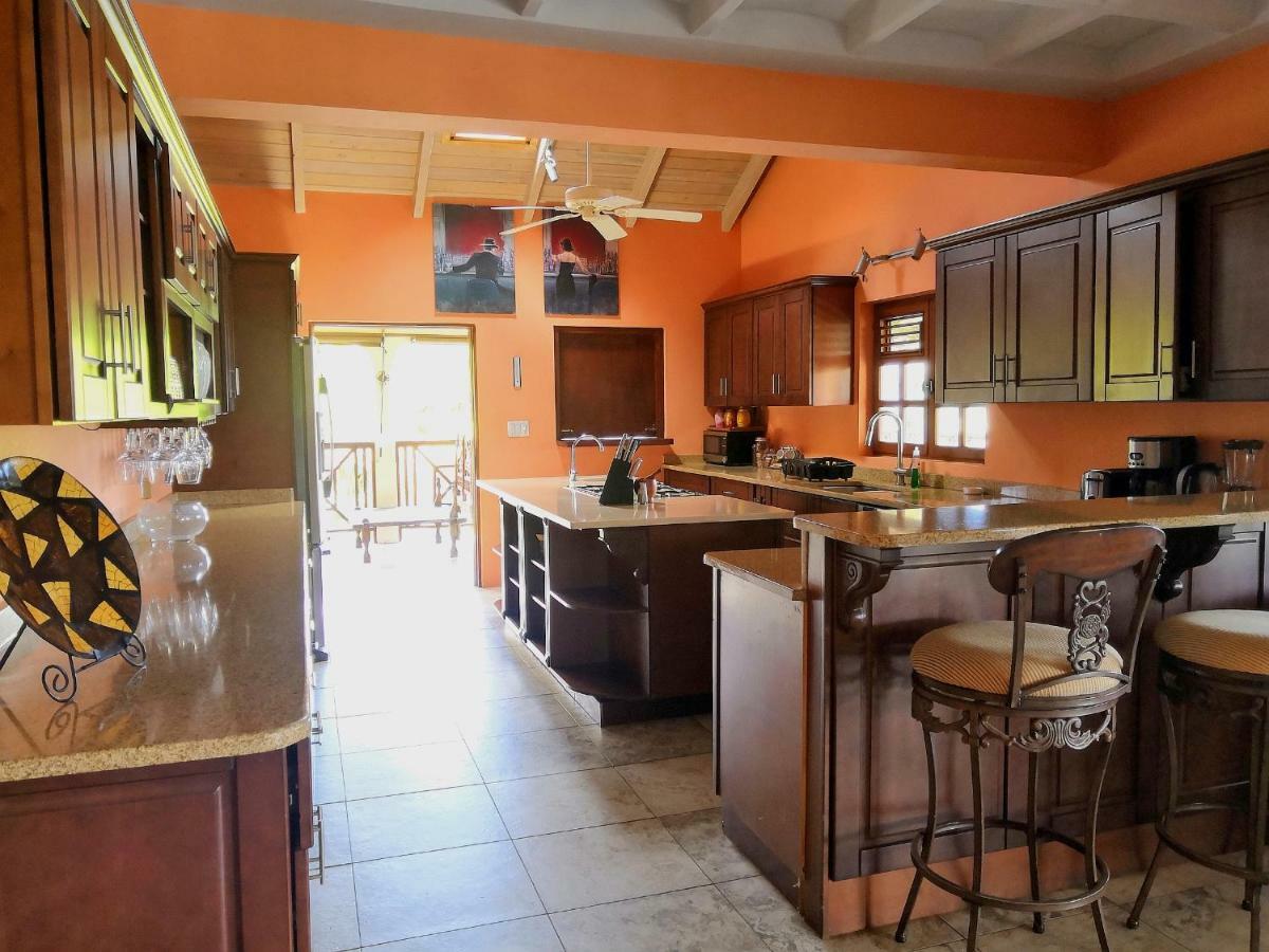Villa Touloulou English Harbour Exterior foto